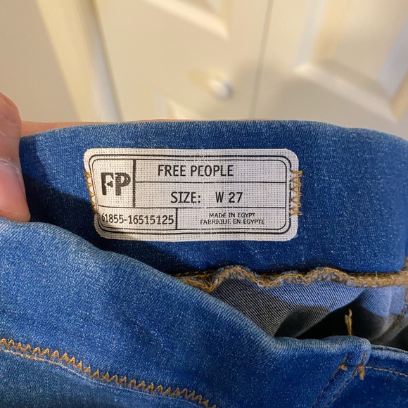 Free People SZ 27Skinny Slim Leg Denim Leggings Stretch Jeans Mid Rise Raw Hem - Picture 12 of 13